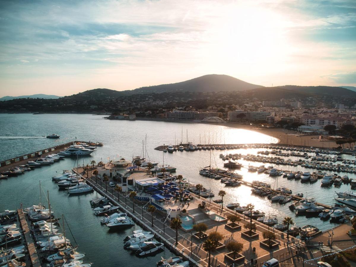 Hotel Les Palmiers Sainte-Maxime Dış mekan fotoğraf