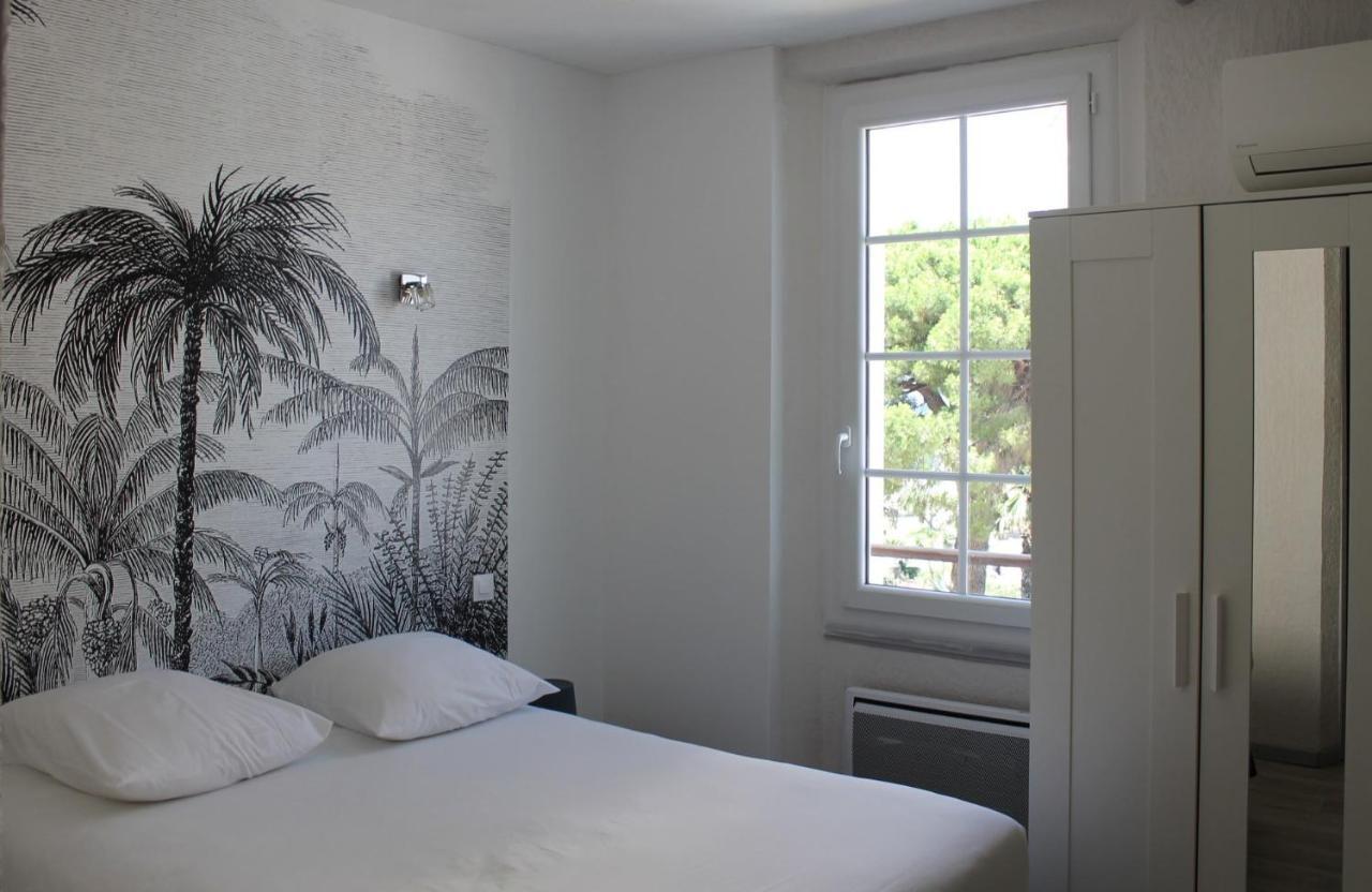 Hotel Les Palmiers Sainte-Maxime Dış mekan fotoğraf
