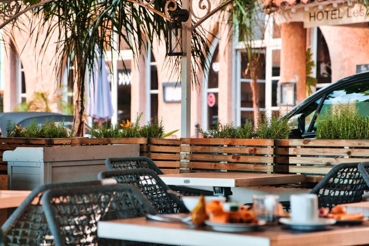Hotel Les Palmiers Sainte-Maxime Dış mekan fotoğraf