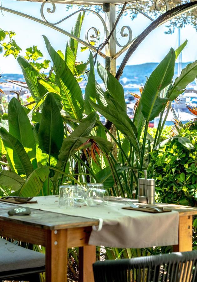 Hotel Les Palmiers Sainte-Maxime Dış mekan fotoğraf